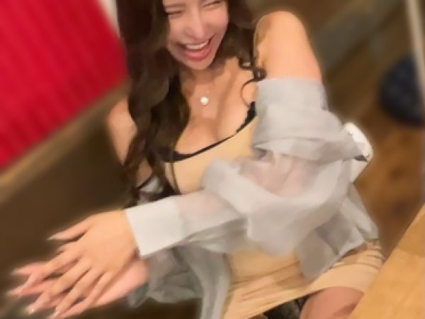【中出し】特技セックスの性欲モンスターギャル！ベロベロに酔った状態でするハメ撮り膣内暴発射精ックス！！