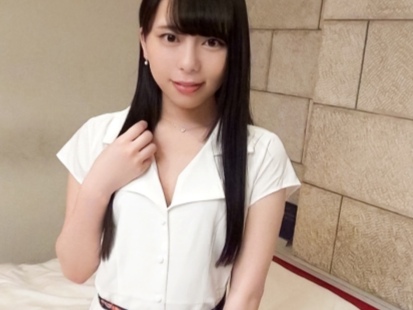 【美人のおねだり♡】 清楚ビッチな彼女がバックで突いてとおねだり！ 締まり抜群のマン〇に生チ〇ポ挿入で絶頂アクメ！