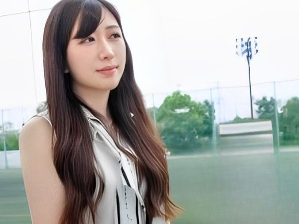 【三十路人妻の誘惑】 美尻奥様の騎乗位テクに我慢できず暴発寸前! 旦那に内緒のAV出演で乱れまくり♡
