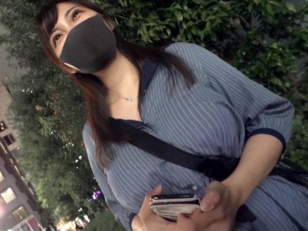 【むっちりOLの生ハメ交尾】 爆乳揺らしてデカチン歓迎！ 肉感ボディをガンガン突かれ、立ちバックで種付け完了♡