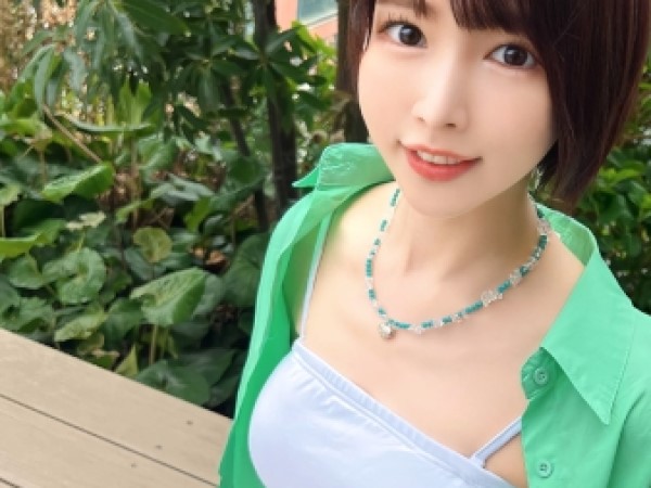 【アイドルと秘密のハメ撮り】 ライブ後の興奮冷めやらぬままホテルで生セックス！ 可愛い顔してエッチな姿に萌え♡