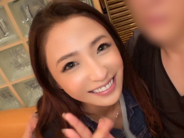 【スレンダー美人のプライベート】 イチャラブセックスがネットに流出！ 敏感ボディが激しく乱れる♡ 彼氏のチンポでイキまくり！