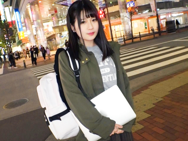 【素人】かわいい女の子を街で見かけたら全力アプローチ！ところが清楚系に見えて噂の隠れビッチ！遠慮なくチンポねじ込め！