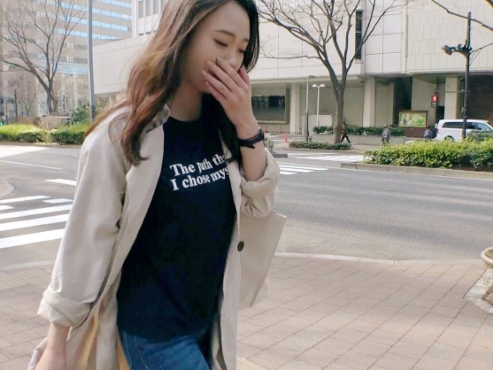 【素人】二十歳の女の子はふと気が付いたら身体が疼く！Gサイズのおっぱいを振り乱してとんでもないエッチな事しちゃったね！