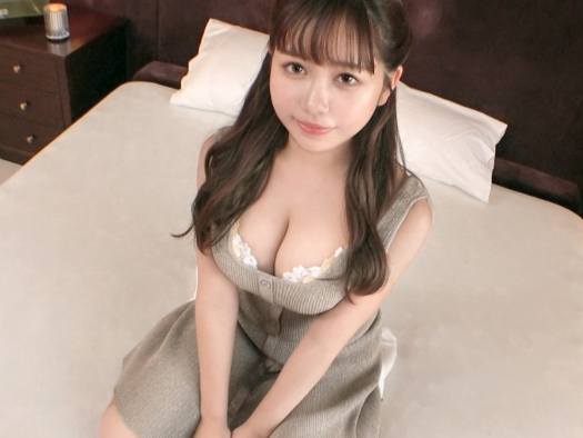 ＜素人＞あざと系ハーフ顔で巨乳の美少女♫程よいむっちり肉感の敏感ポティ♡パイパンまんこをくぱぁで全開のクンニ責め♪