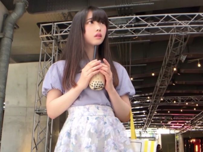 【美乳】ごく普通の美少女って感じの女の子！でもこの子がまさかの激エロ！大人しそうなのにハードファック希望の激エロ娘！