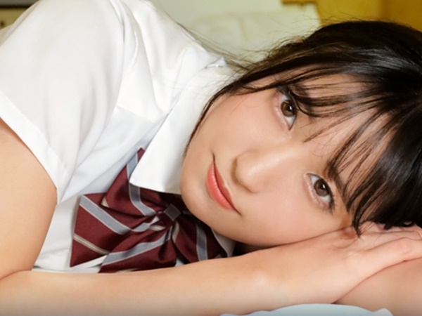 【華奢なJKの初体験】 恥ずかしがり屋の美少女が初めてのセックスで大興奮！ きゅっと締まったマンコに中出しフィニッシュ♡