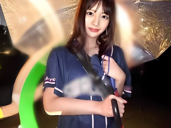 【素人スレンダー】野球大好きな女子大生の美女が・・巨根チンポに負けて性欲に抗えない濃厚ファックっ！！