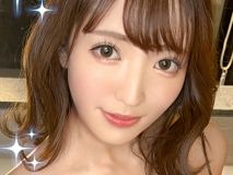 【素人】『もっと突いてぇ…♡』美人ライターのパイパンに生ハメ！巨乳が揺れる騎乗位で精液ドピュっ！