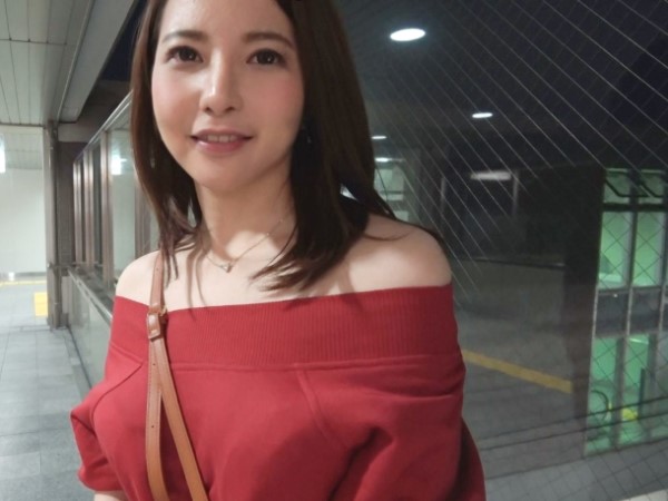 【三十路巨乳人妻】旦那に不満爆発！艶っぽい奥様が他人のチ○ポで火遊び♡パコパコマンコで感じまくり、イケナイ快楽に溺れる！！