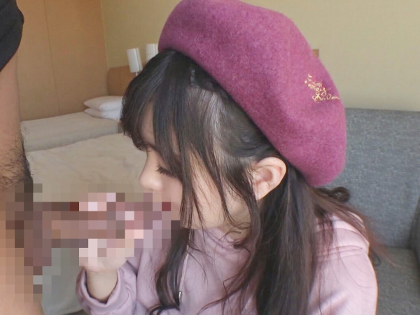 【敏感JDの初々しい反応】『ダメ…感じちゃう…』乳首を触られるだけでビクビクしちゃうウブな女子大生！恥じらいながらも喘ぎ声が漏れちゃう姿にフル勃起確定！♡