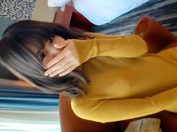 【メイドカフェの裏側】『こんなの初めて…』可愛いメイドさんがエッチな挑戦！自慢の美ボディを大胆披露♡巨根を初めて挿入され、メリメリ感に悶絶！メイド服を脱ぎ捨て、本気で感じまくる姿は超エロい！！♡