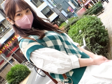 【美乳美少女の敏感マンコ】キュートな美乳ちゃんがおマンコ刺激され、びちゃびちゃ潮吹き！ぐちょ濡れマンコにチ○ポ挿入され、感じまくる姿はエロすぎる！