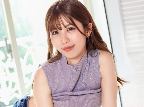 【若妻の秘密のバイト】旦那へのプレゼント代欲しさにAV出演！側位からの激しいピストンで、声を押し殺しながらも感じまくる！！この若さでこんなにエロいなんて♡