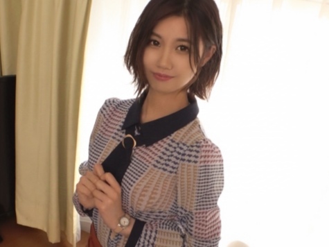 【美乳美脚の正常位ファック】『もっと奥まで…』キュートな美脚美女が乱れまくる！敏感なおマンコを刺激され、チンコをしゃぶり尽くし、正常位で激しく突かれて絶頂！♡