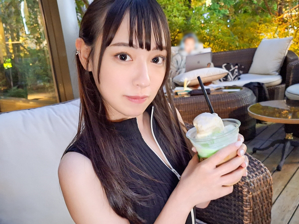 【Jカップ爆乳お姉さん】『あっ…ダメ…感じちゃう…』黒髪ロングのパイパン美女が対面座位で激ピストン！敏感マ○コに生挿入で悶絶！♡