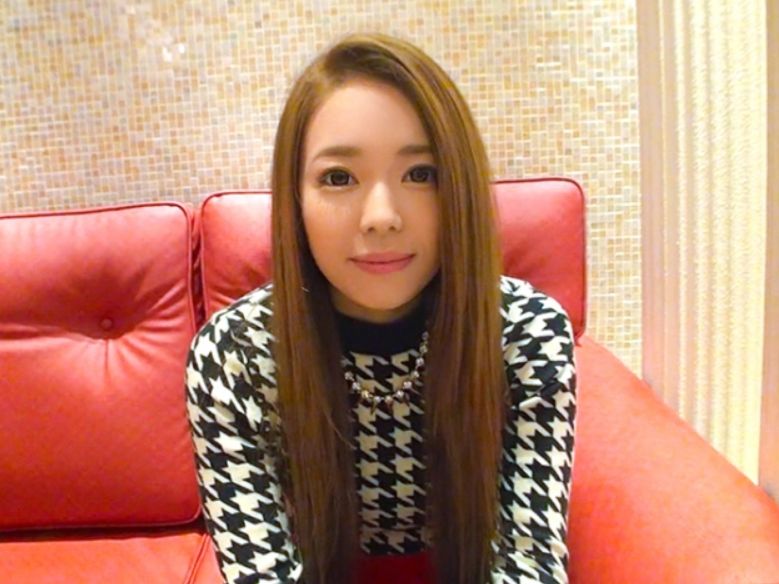 【ギャル素人の敏感マン汁】『ヤバい、気持ち良すぎ…』手マンだけでアソコが洪水状態！エッチな汁を垂らしながら感じまくるギャル！最後はチンポをズボズボ挿入され、ギャル語全開でイキまくる！ｗ