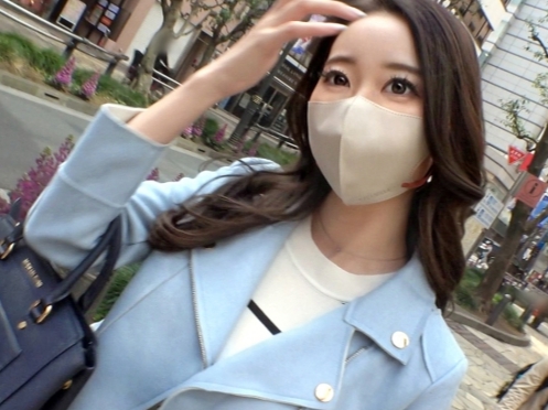 【美脚お姉さんの淫乱プレイ】ロングヘアの美人姉さんが美脚全開で誘惑！チンポに貪りつくご奉仕フェラでフル勃起確定♡