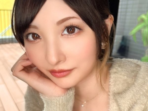 【素人イチャラブ】色白美ボディの爆尻お姉さんとラブラブSEX！くびれが際立つ美人彼女とまったりエッチで愛を確かめ合う♥
