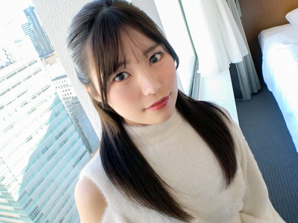 【浮気彼氏への復讐AV】『見てろよ…』裏切られた素人娘が初撮りで大胆不敵！男優のデカチン咥え込み、カメラの前でマンコに挿入！仕返しセックスで本気の喘ぎ声！