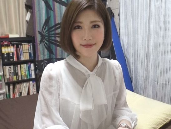 【真面目系お姉さんの裏の顔】『もっと激しく…』ショートヘアの清楚系お姉さんがドM覚醒！巨根でバックからガン突きされ、悶絶しながらイキまくる！♡