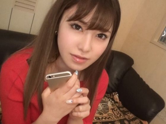 【初撮りギャルの本気イキ】『気持ち良すぎる…』スレンダーEカップの激カワギャルがAVデビュー！クンニ＆手マンでおまんこ責められ、大人びた顔で本気で感じちゃう♪