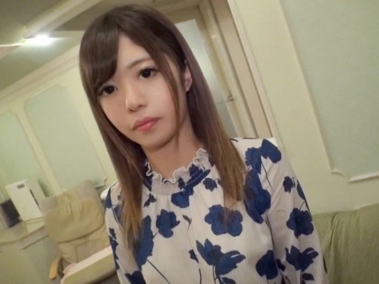 【Dカップ女子大生】責められると過敏すぎっ…顔整ったお姉さん系JDが興奮状態っ！きちんとしゃぶってくれる♪