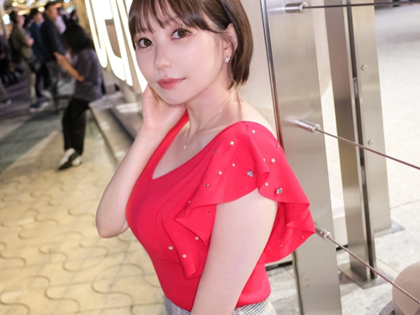 【Fカップ爆乳】「恥ずかしい♡」おっぱい直揉みされて恥じらうっ！柔らかいバストを何度もタッチされて欲望に身を任せる！