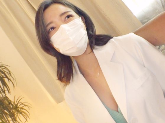 【Gカップ保健室の先生、AVデビュー】『恥ずかしい…でも気持ちいい…』上品な三十路人妻が初撮りで大胆に！♥ 清楚な先生が大きなおっぱいを揺らし、精液まみれで乱れまくる！！